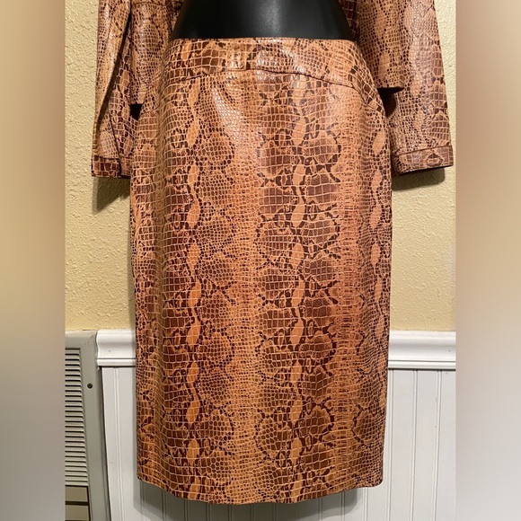 Son-Ya Sz S-XS Jacket & Variazioni lined Pencil Skirt Sz 2 Tan Snakeskin - Picture 5 of 15